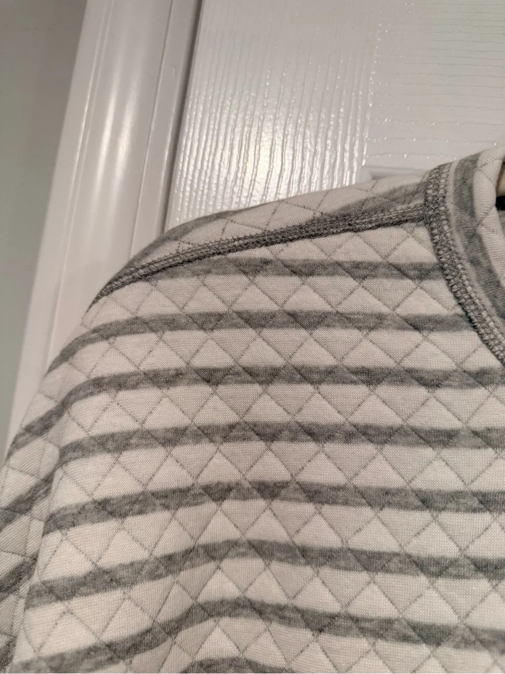 NWOT J. Crew Size 3X Gray Cream Reversible Quilted Striped Crew Sweatshirt